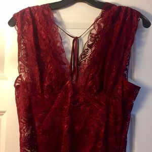 BCBG lace top, Size M